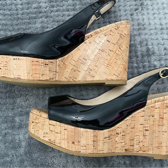 STUART WEITZMAN RIVERIA BLACK PATENT CORK WEDGE - Size 9 - Picture 2 of 7